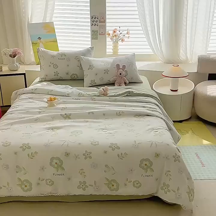 91家纺网 家纺一手货源 找家纺 十里居 2026新款蕾丝花边款印花水洗棉夏凉被 春意