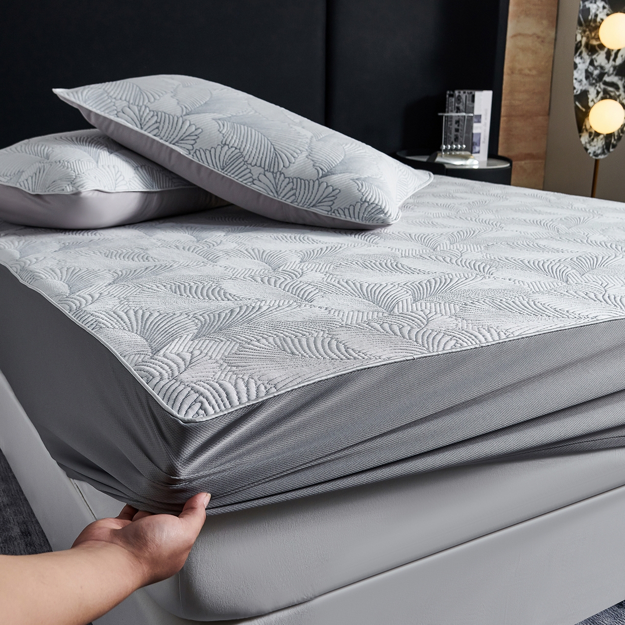 91家纺网 家纺一手货源 找家纺 CINNY馨宜 2026新款PE高分子凉感席三件套韩国雪花席床笠三件套 叶语灰