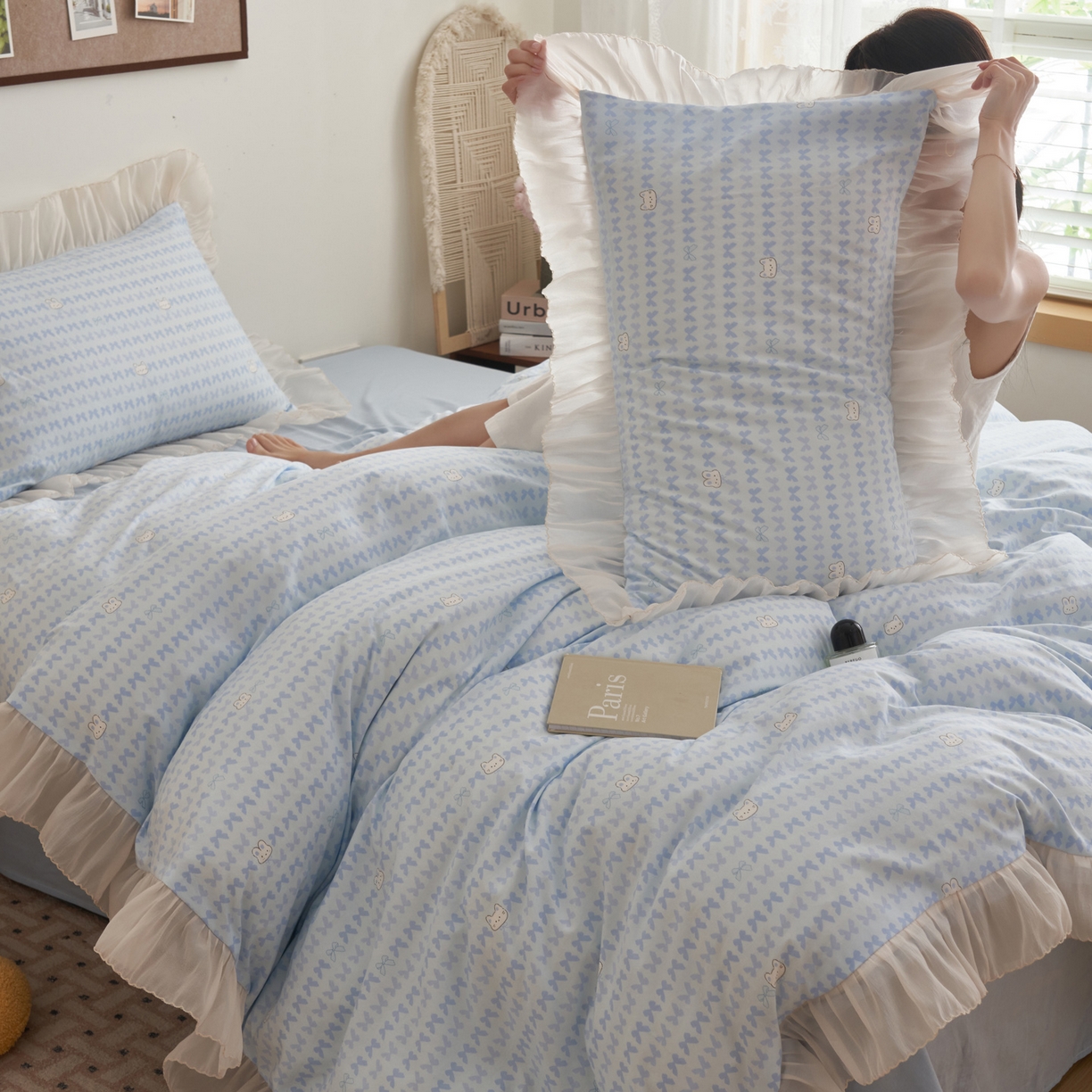 91家纺网 家纺一手货源 找家纺 晨曦家纺 2026春夏新款雪花皱纱花边小碎花小清新少女风四件套 甜心兔蓝