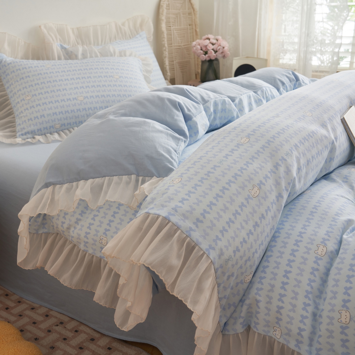 91家纺网 家纺一手货源 找家纺 晨曦家纺 2026春夏新款雪花皱纱花边小碎花小清新少女风四件套 甜心兔蓝