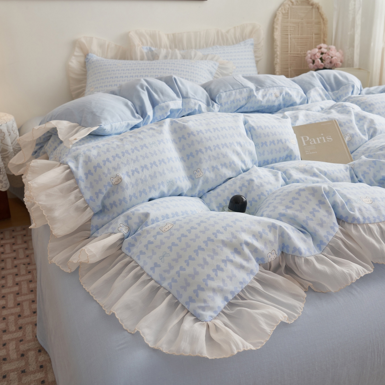 91家纺网 家纺一手货源 找家纺 晨曦家纺 2026春夏新款雪花皱纱花边小碎花小清新少女风四件套 甜心兔蓝