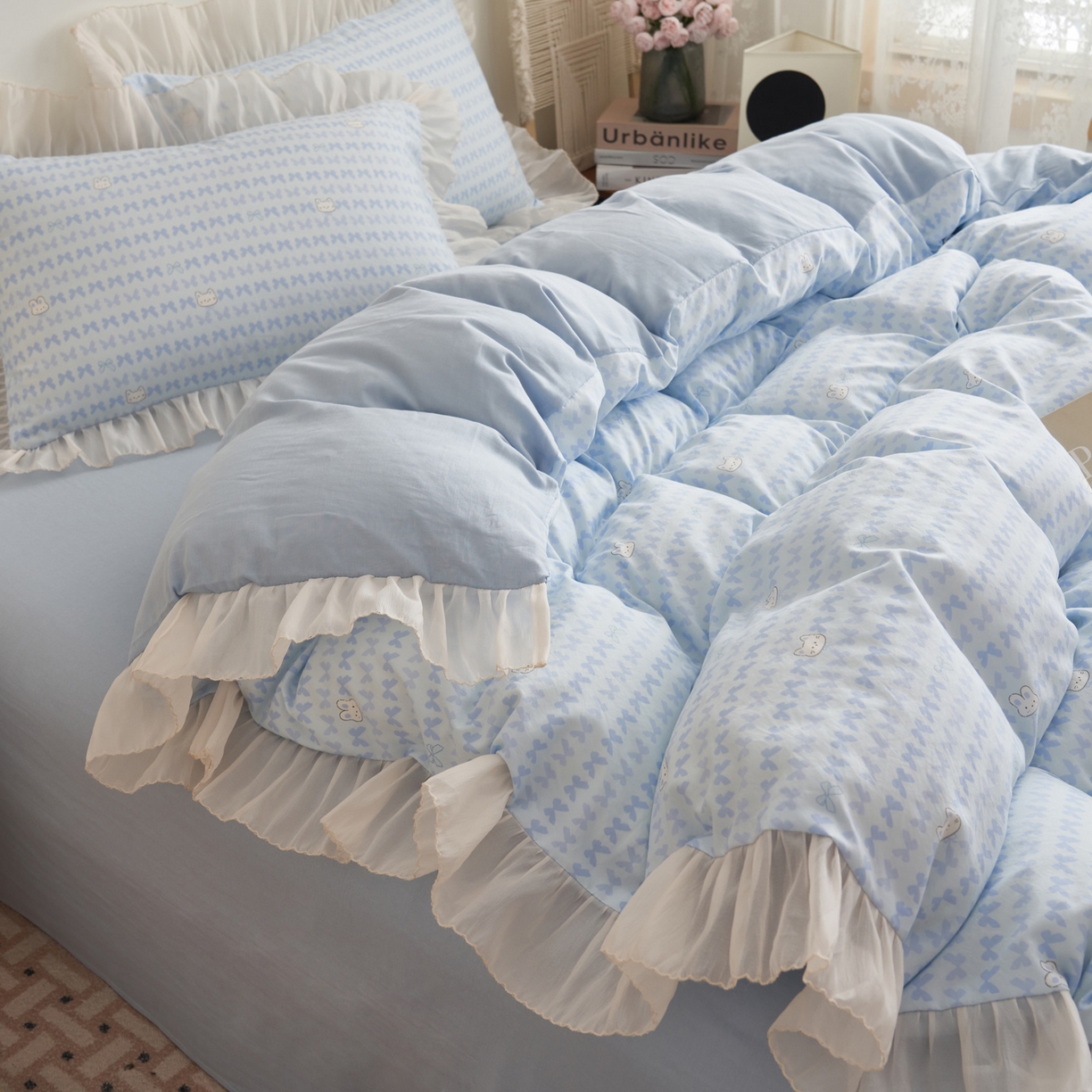 91家纺网 家纺一手货源 找家纺 晨曦家纺 2026春夏新款雪花皱纱花边小碎花小清新少女风四件套 甜心兔蓝