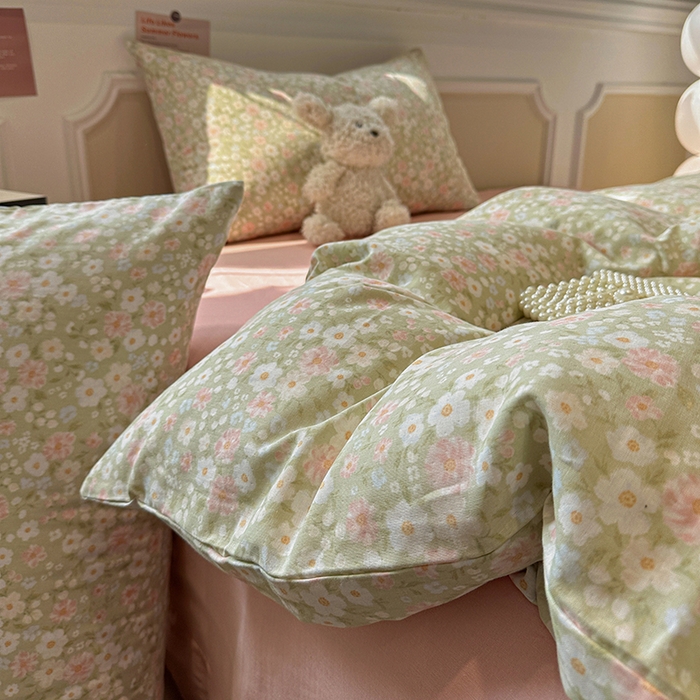 91家纺网 家纺一手货源 找家纺 忆生活家纺 2026春夏新款A类全棉纯棉有氧双层纱小清新四件套 山茶芬芳-绿