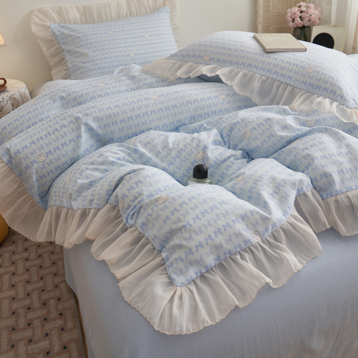 91家纺网 家纺一手货源 找家纺 晨曦家纺 2026春夏新款雪花皱纱花边小碎花小清新少女风四件套 甜心兔蓝