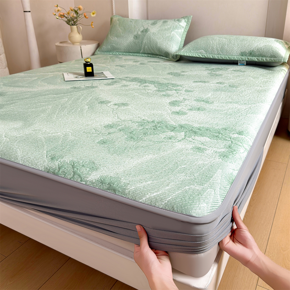 91家纺网 家纺一手货源 找家纺 慕木家纺 2026新款高端PE乙纶双面提花560克冰豆豆凉席迎客松系列（提供买家秀） 迎客松-绿床笠款