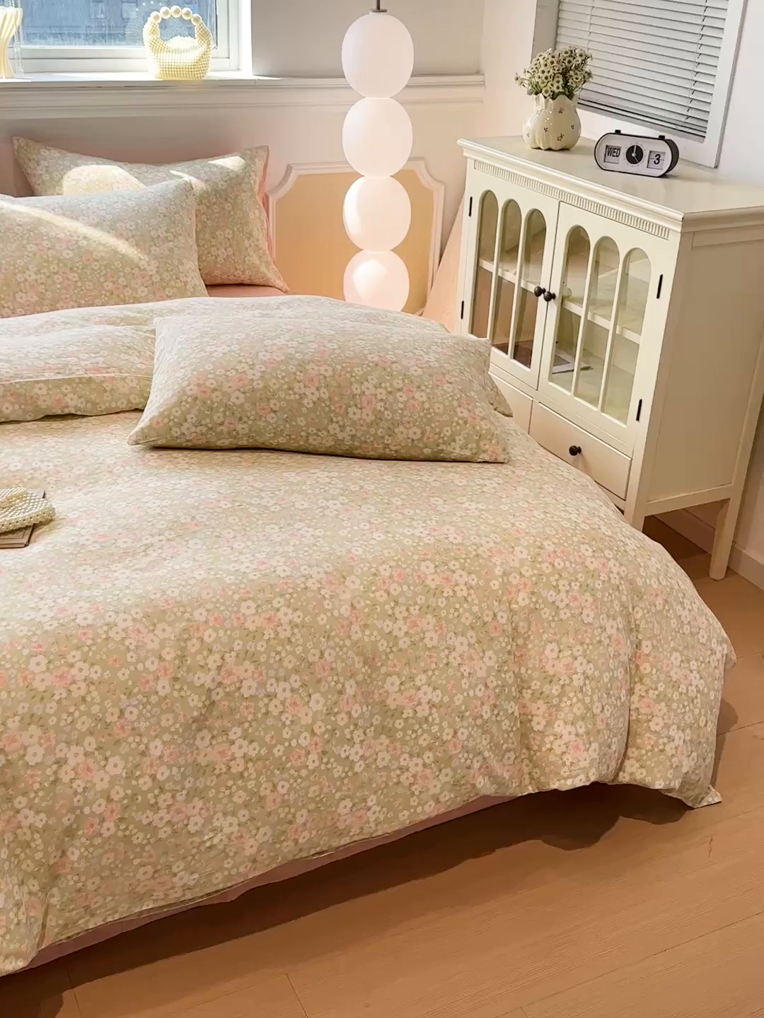 91家纺网 家纺一手货源 找家纺 忆生活家纺 2026春夏新款A类全棉纯棉有氧双层纱小清新四件套 山茶芬芳-绿