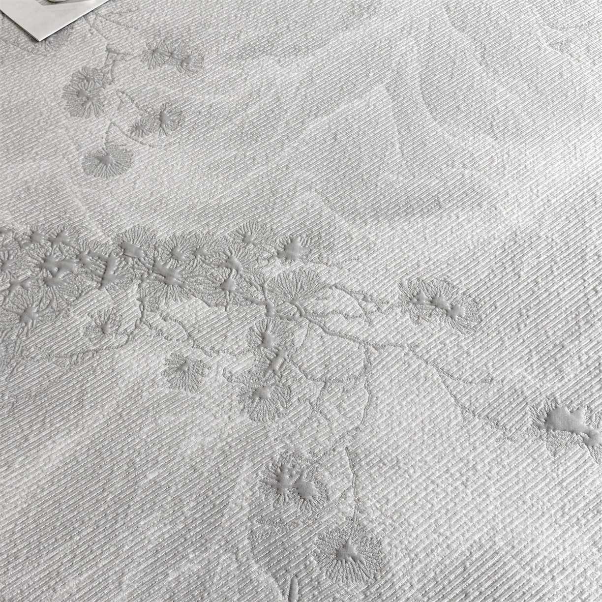 91家纺网 家纺一手货源 找家纺 慕木家纺 2026新款高端PE乙纶双面提花560克冰豆豆凉席迎客松系列（提供买家秀） 迎客松-灰床笠款