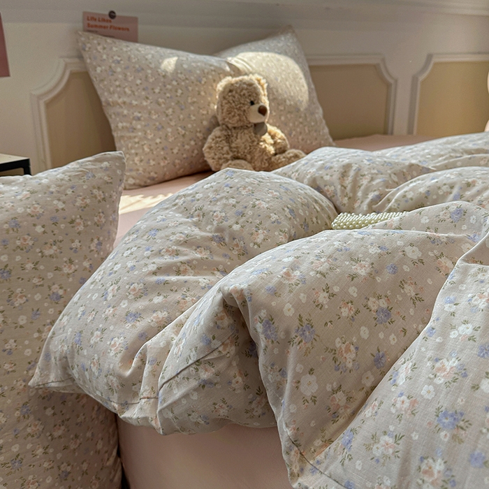 91家纺网 家纺一手货源 找家纺 忆生活家纺 2026春夏新款A类全棉纯棉有氧双层纱小清新四件套 云樱-卡其