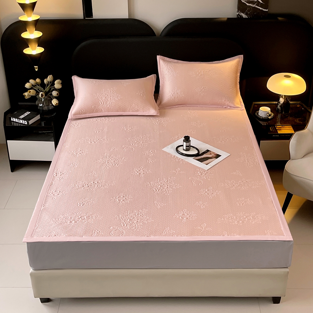 91家纺网 家纺一手货源 找家纺 春皖家纺 2026新款提花浮雕冰豆豆凉感席三件套-浅夏花结 浅夏花结-粉