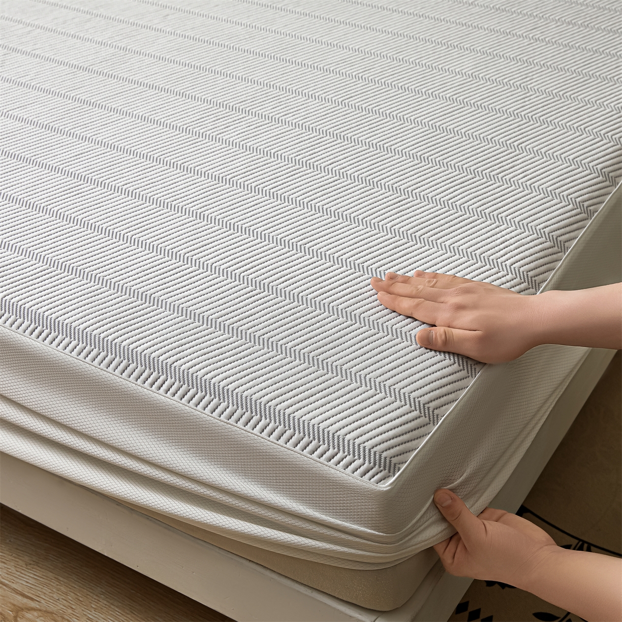 91家纺网 家纺一手货源 找家纺 慕木家纺 2026新款高端三明治硅胶复合PE100%乙纶提花冰豆豆凉席空调席韩版INS系列（提供买家秀） 韩INS-韩结床笠款