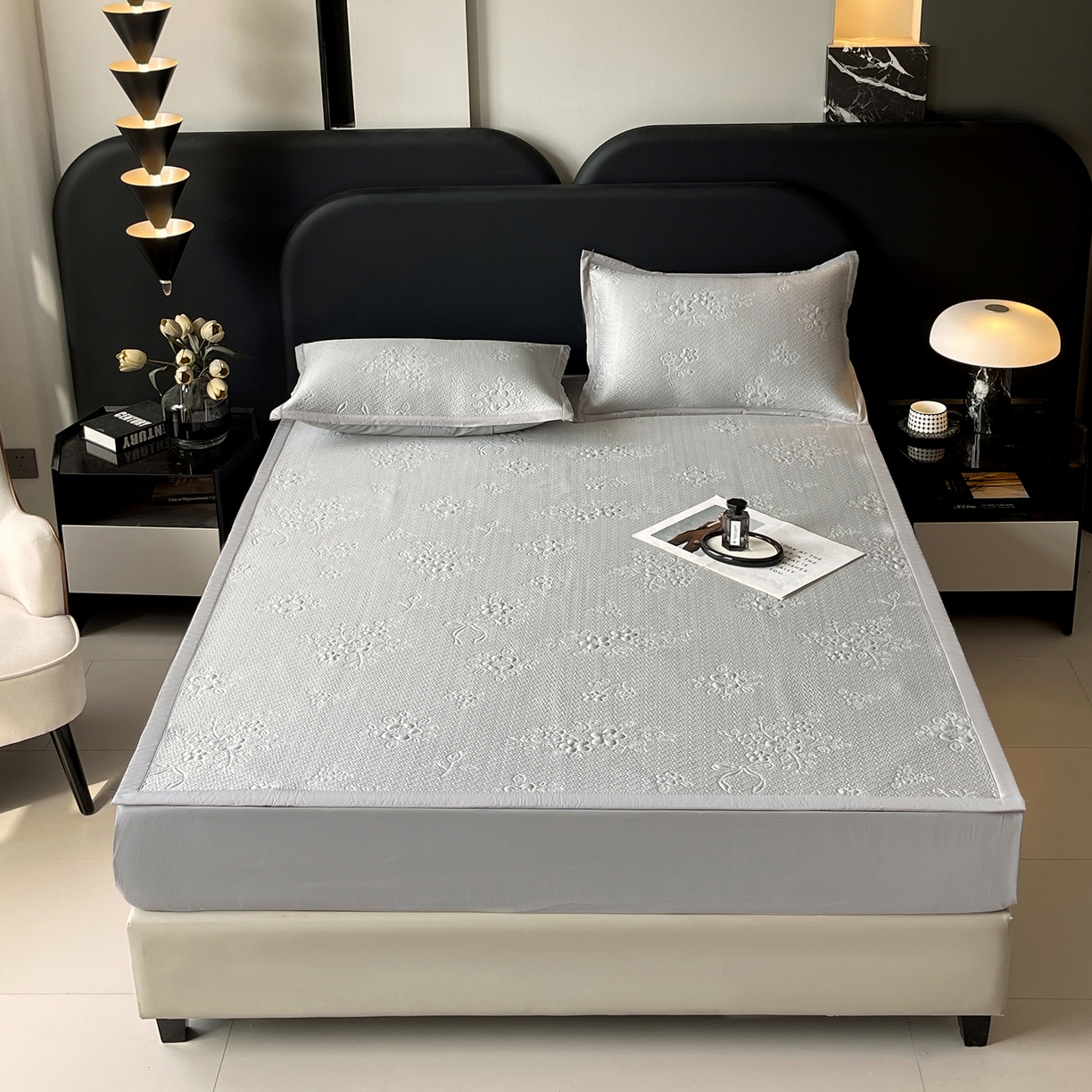 91家纺网 家纺一手货源 找家纺 春皖家纺 2026新款提花浮雕冰豆豆凉感席三件套-浅夏花结 浅夏花结-灰