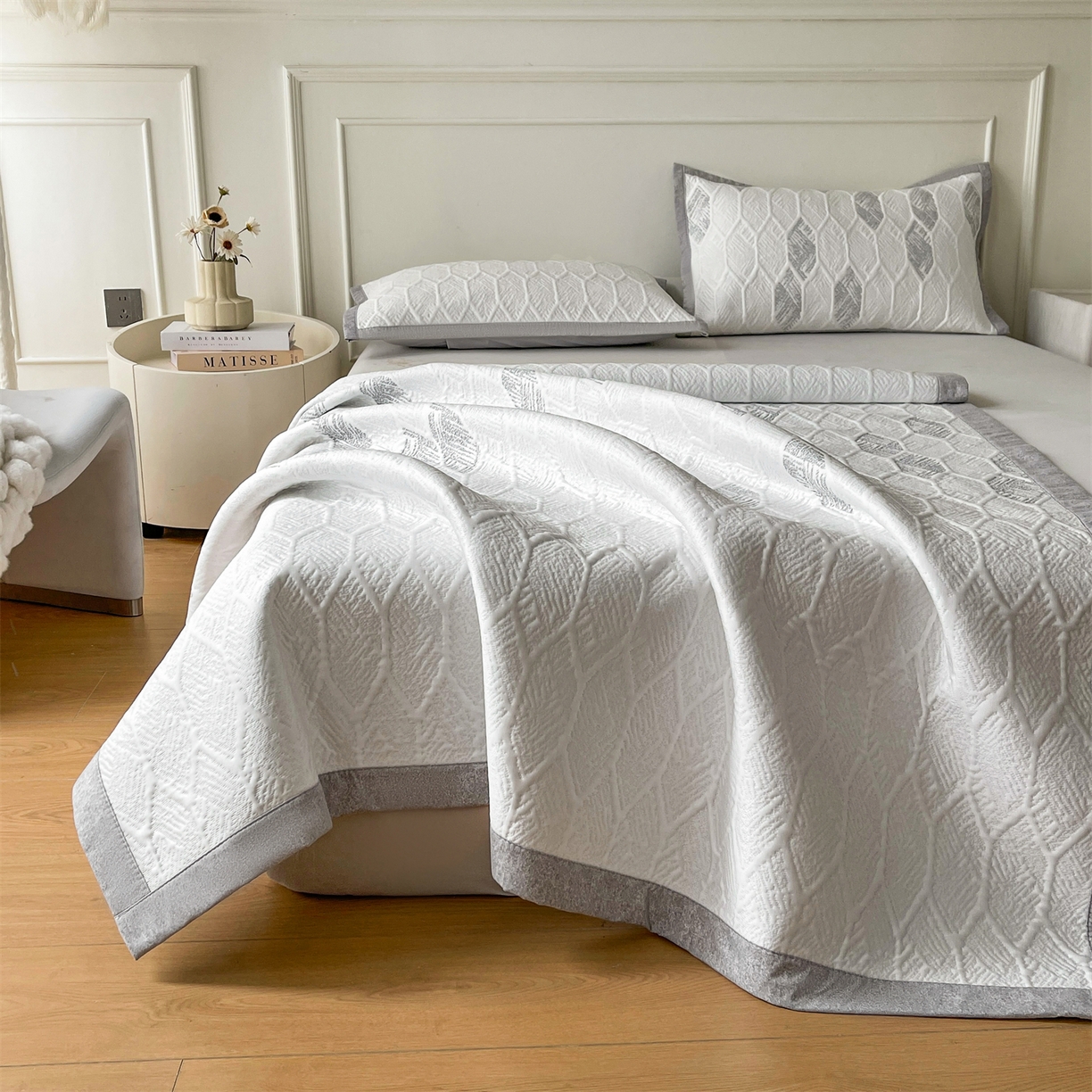 91家纺网 家纺一手货源 找家纺 （总）慕木家纺 2026新款高端三明治硅胶复合PE100%乙纶提花冰豆豆凉席空调席韩版INS系列（提供买家秀）