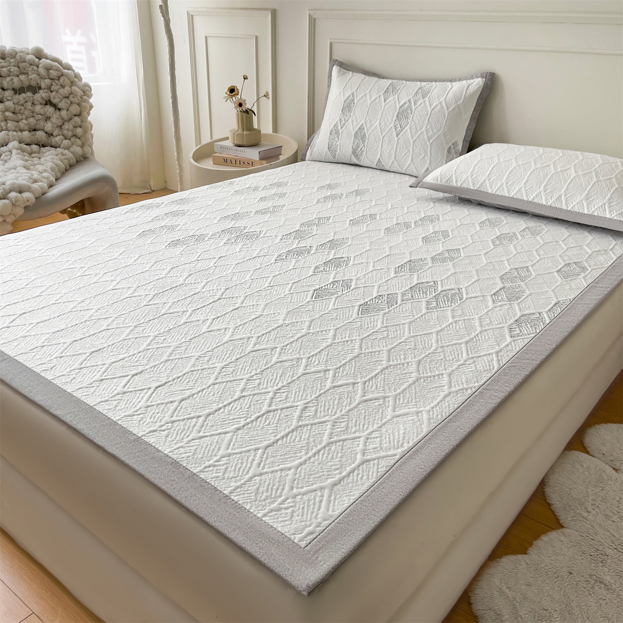 91家纺网 家纺一手货源 找家纺 慕木家纺 2026新款高端三明治硅胶复合PE100%乙纶提花冰豆豆凉席空调席韩版INS系列（提供买家秀） 韩INS-蜂巢床席款