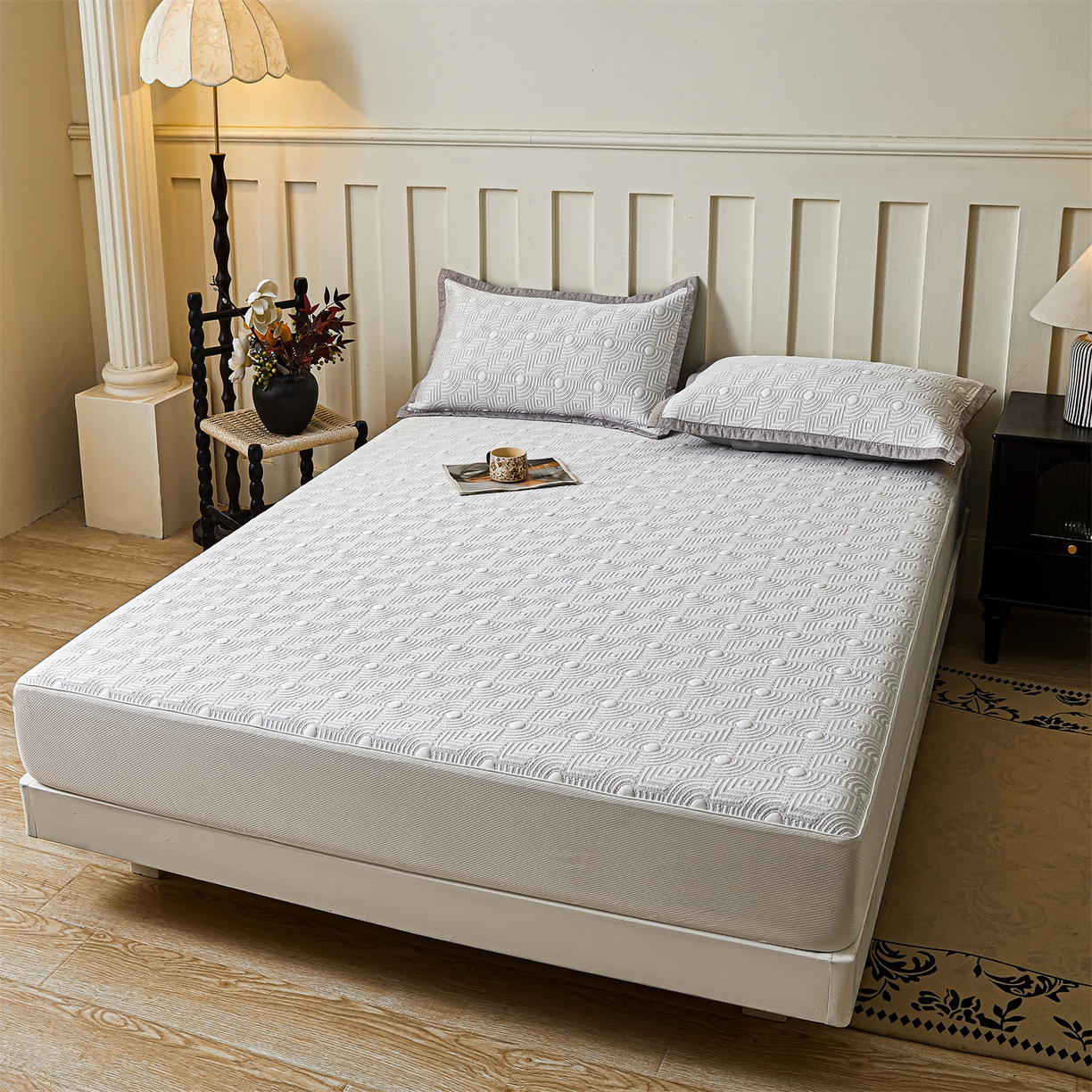 91家纺网 家纺一手货源 找家纺 慕木家纺 2026新款高端三明治硅胶复合PE100%乙纶提花冰豆豆凉席空调席韩版INS系列（提供买家秀） 韩INS-方圆灰床笠款