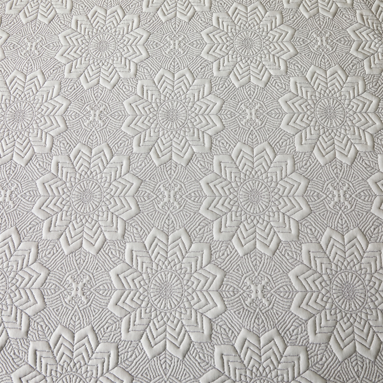 91家纺网 家纺一手货源 找家纺 慕木家纺 2026新款高端三明治硅胶复合PE100%乙纶提花冰豆豆凉席空调席韩版INS系列（提供买家秀） 韩INS-齐雪灰床笠款