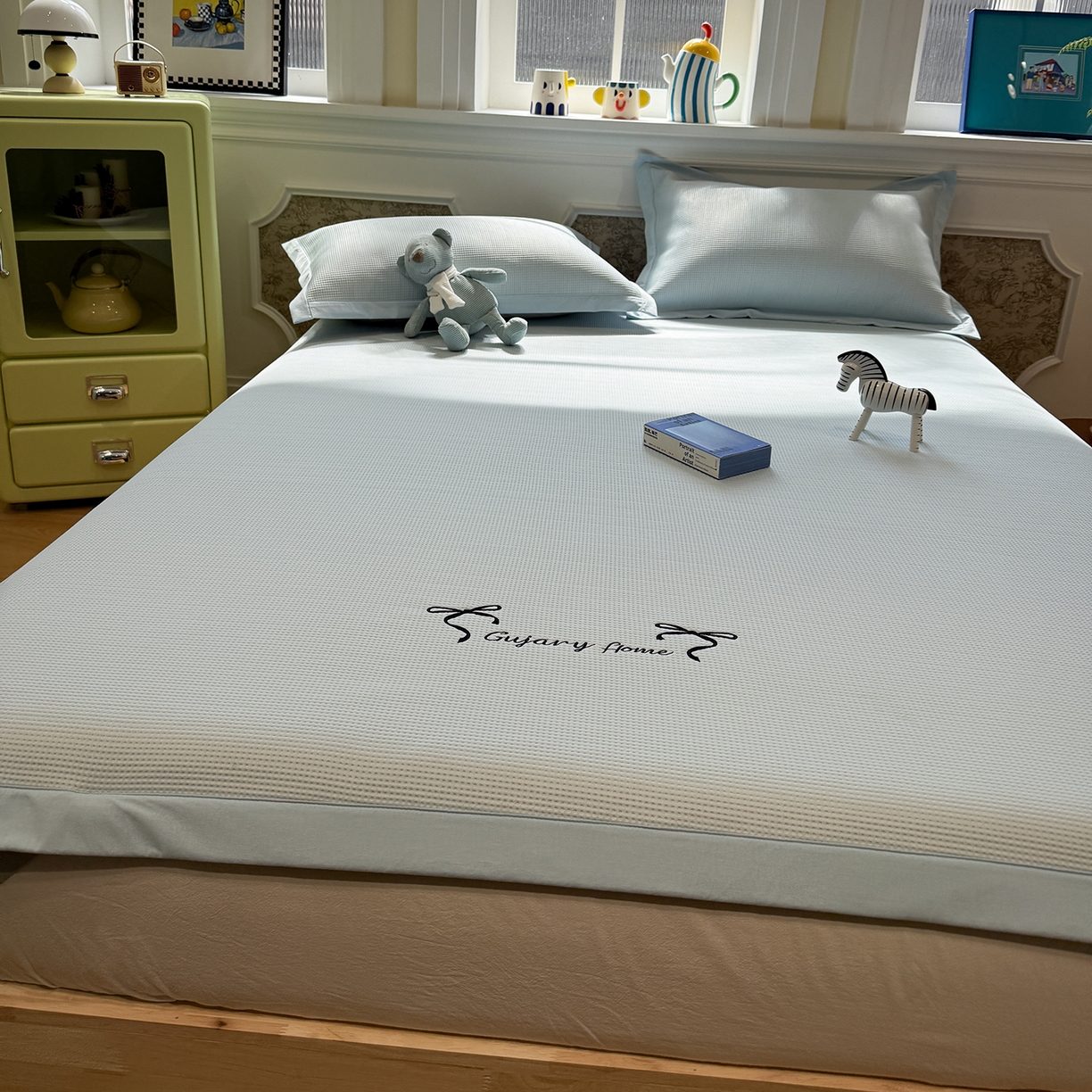 91家纺网 家纺一手货源 找家纺 （总）GUJARY古家丽 2026新款A类刺绣凉豆豆凉席miumiu风绣蝴蝶结