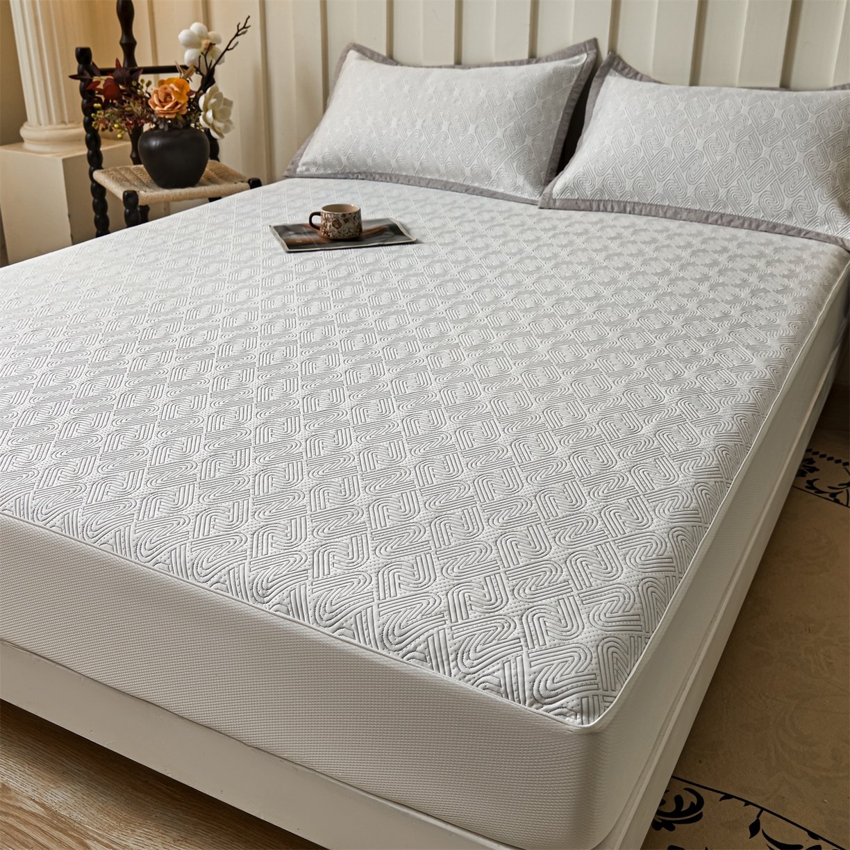 91家纺网 家纺一手货源 找家纺 慕木家纺 2026新款高端三明治硅胶复合PE100%乙纶提花冰豆豆凉席空调席韩版INS系列（提供买家秀） 韩INS-峰回灰床笠款