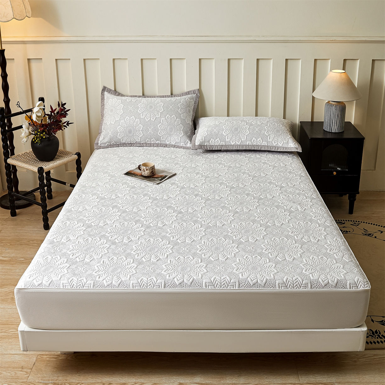 91家纺网 家纺一手货源 找家纺 慕木家纺 2026新款高端三明治硅胶复合PE100%乙纶提花冰豆豆凉席空调席韩版INS系列（提供买家秀） 韩INS-齐雪灰床笠款