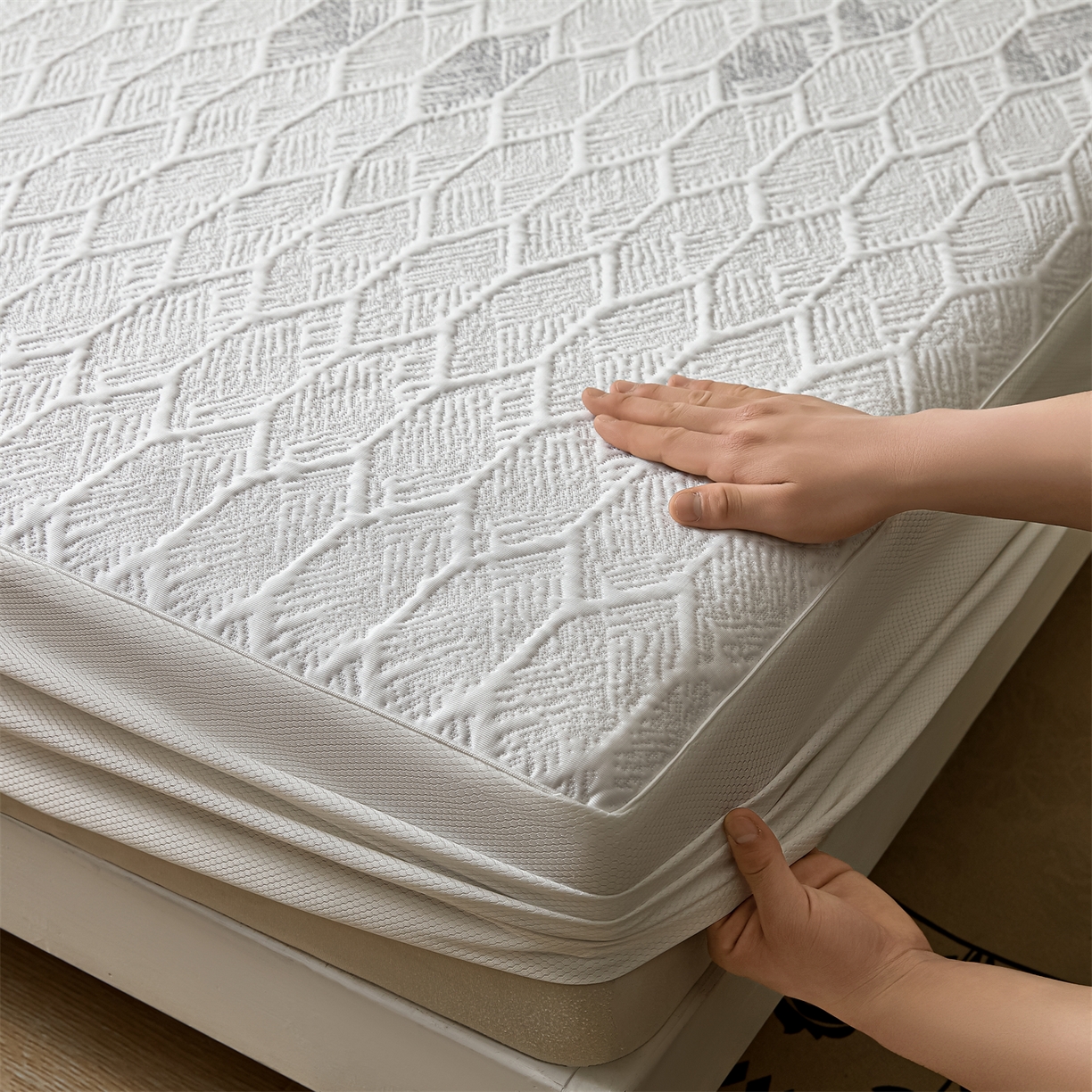 91家纺网 家纺一手货源 找家纺 慕木家纺 2026新款高端三明治硅胶复合PE100%乙纶提花冰豆豆凉席空调席韩版INS系列（提供买家秀） 韩INS-蜂巢床笠款