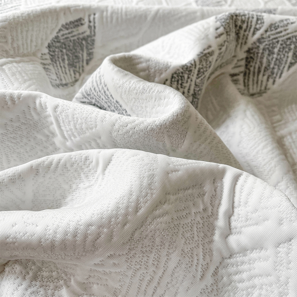 91家纺网 家纺一手货源 找家纺 慕木家纺 2026新款高端三明治硅胶复合PE100%乙纶提花冰豆豆凉席空调席韩版INS系列（提供买家秀） 韩INS-蜂巢床席款