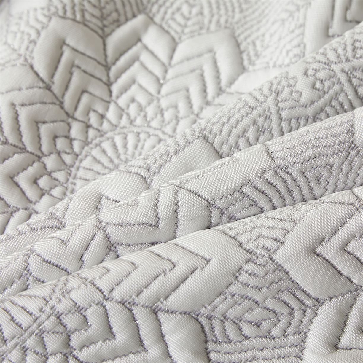 91家纺网 家纺一手货源 找家纺 慕木家纺 2026新款高端三明治硅胶复合PE100%乙纶提花冰豆豆凉席空调席韩版INS系列（提供买家秀） 韩INS-齐雪灰床笠款