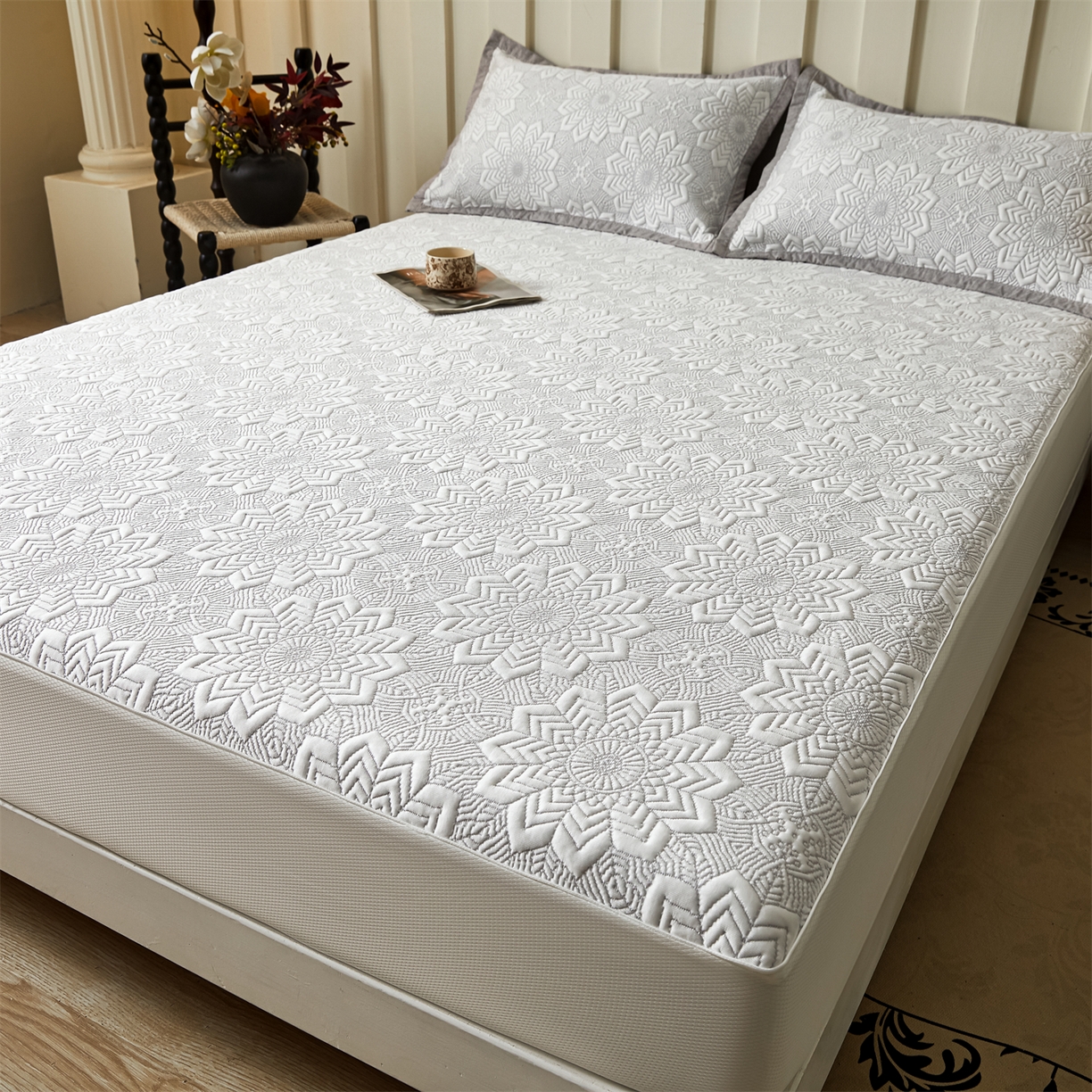 91家纺网 家纺一手货源 找家纺 慕木家纺 2026新款高端三明治硅胶复合PE100%乙纶提花冰豆豆凉席空调席韩版INS系列（提供买家秀） 韩INS-齐雪灰床笠款