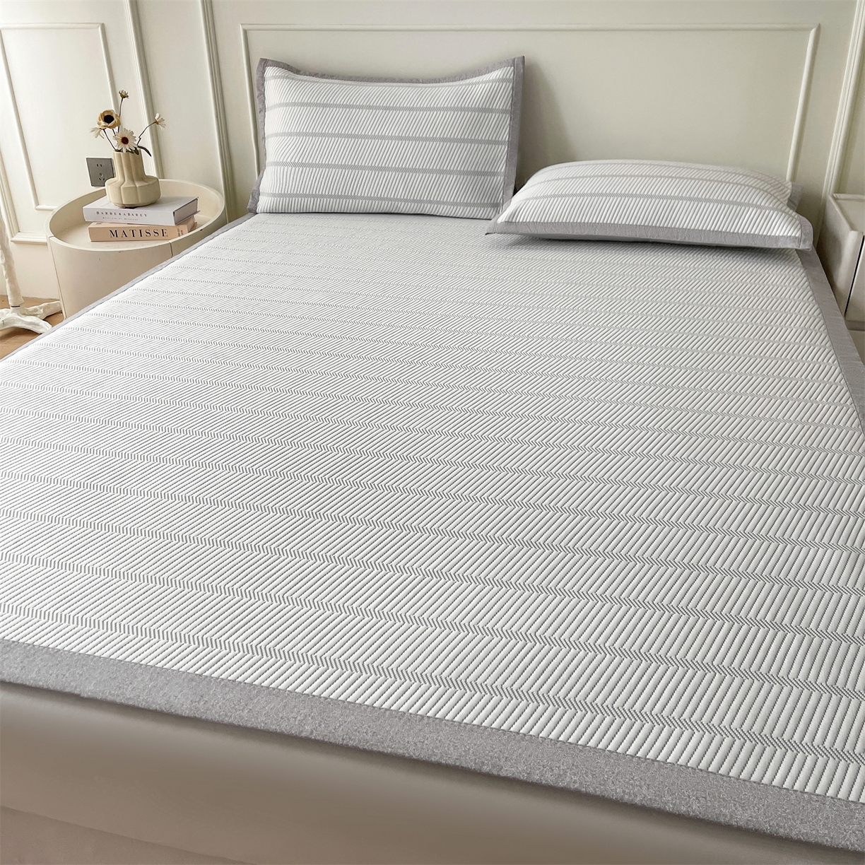 91家纺网 家纺一手货源 找家纺 慕木家纺 2026新款高端三明治硅胶复合PE100%乙纶提花冰豆豆凉席空调席韩版INS系列（提供买家秀） 韩INS-韩结床席款