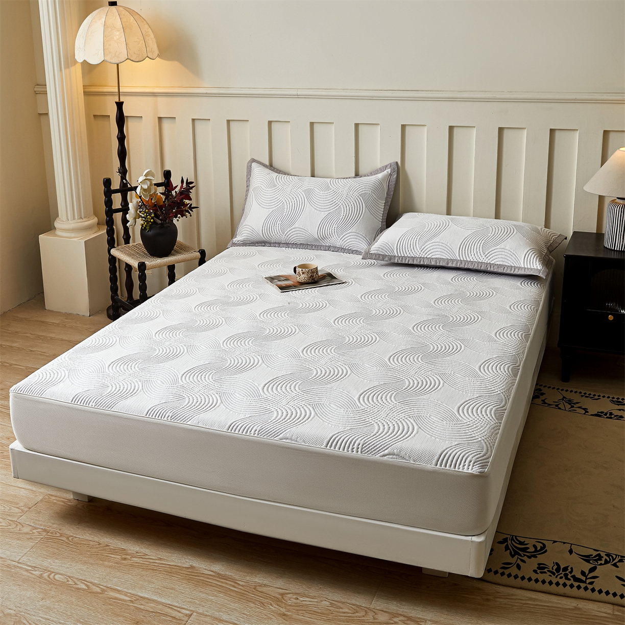 91家纺网 家纺一手货源 找家纺 慕木家纺 2026新款高端三明治硅胶复合PE100%乙纶提花冰豆豆凉席空调席韩版INS系列（提供买家秀） 韩INS-回川灰床笠款