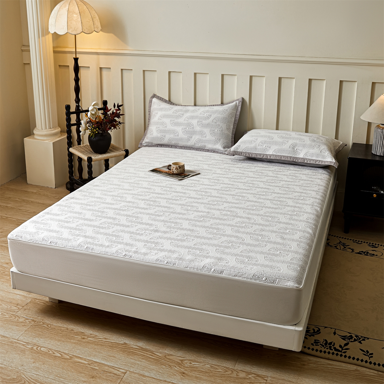 91家纺网 家纺一手货源 找家纺 慕木家纺 2026新款高端三明治硅胶复合PE100%乙纶提花冰豆豆凉席空调席韩版INS系列（提供买家秀） 韩INS-云间环床笠款