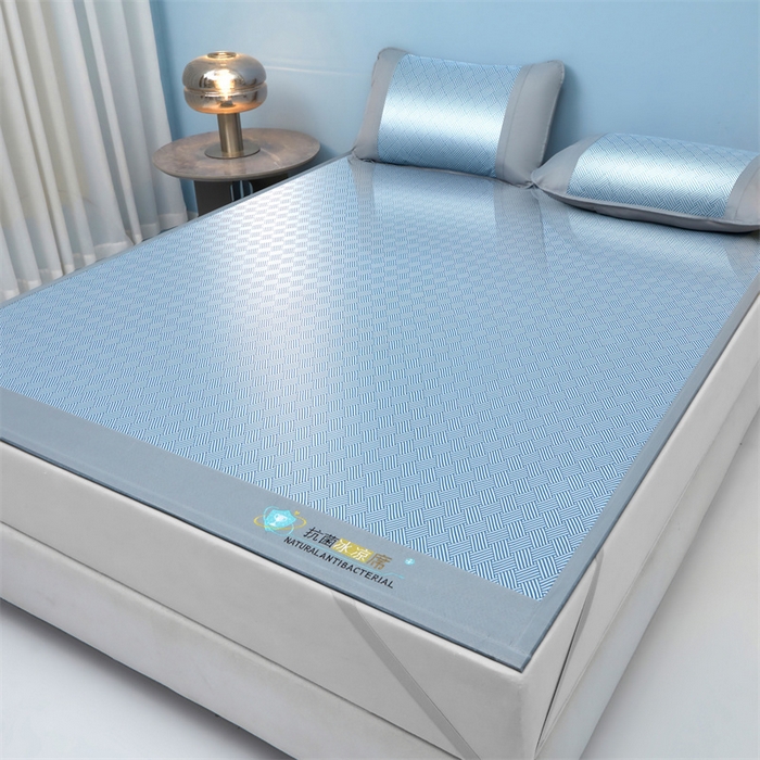 91家纺网 家纺一手货源 找家纺 航途席业 2026新款抗菌三明治冰凉席床席床笠-思绪 思绪 静谧蓝床席款