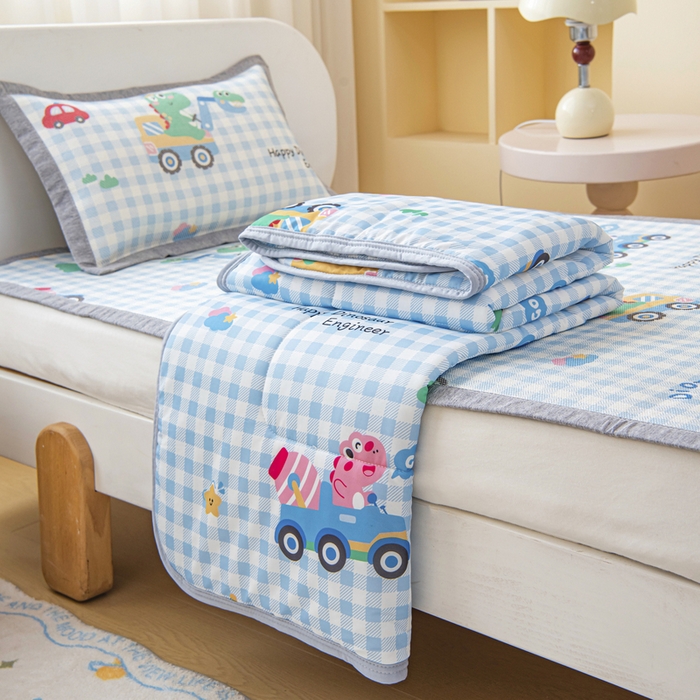 91家纺网 家纺一手货源 找家纺 鱼宝 2026新款儿童夏被凉席三件套 恐龙车队