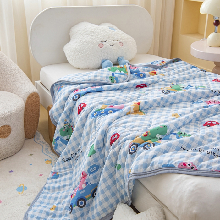 91家纺网 家纺一手货源 找家纺 鱼宝 2026新款儿童夏被凉席三件套 恐龙车队