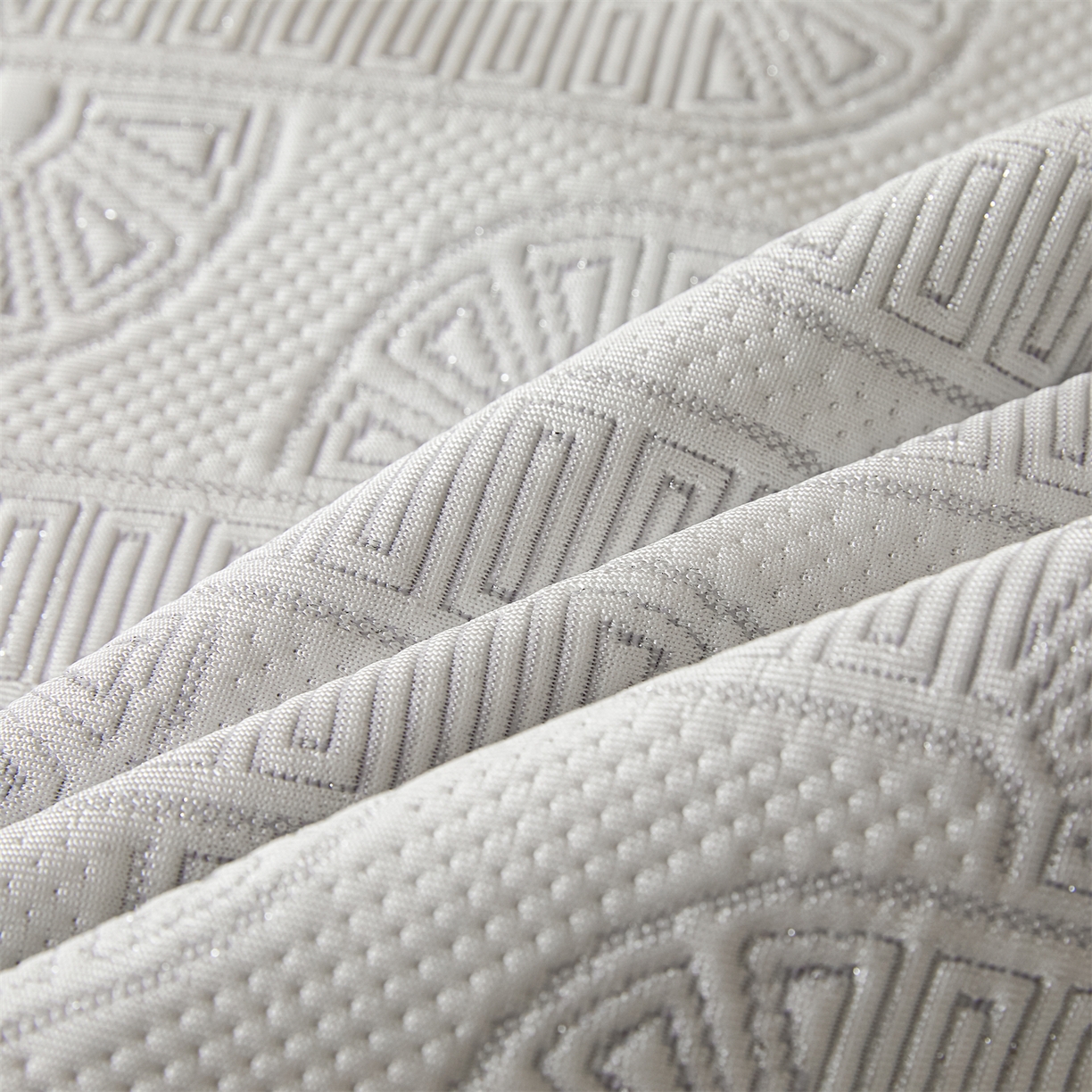 91家纺网 家纺一手货源 找家纺 慕木家纺 2026新款高端三明治硅胶复合PE100%乙纶提花冰豆豆凉席空调席韩版INS系列（提供买家秀） 韩INS-云间环床笠款