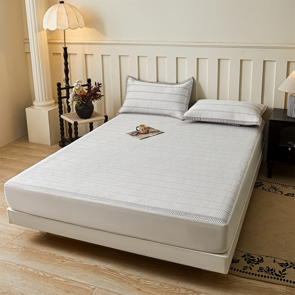 91家纺网 家纺一手货源 找家纺 慕木家纺 2026新款高端三明治硅胶复合PE100%乙纶提花冰豆豆凉席空调席韩版INS系列（提供买家秀） 韩INS-韩结床笠款