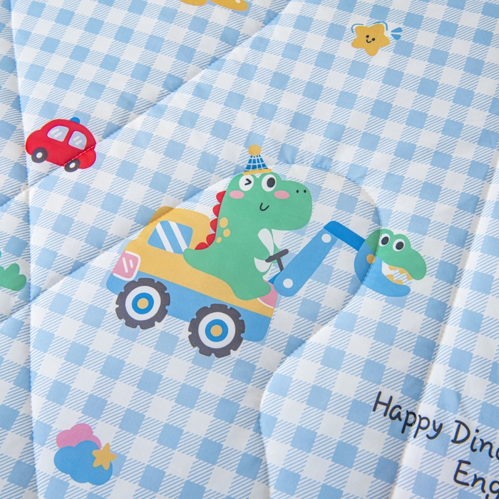 91家纺网 家纺一手货源 找家纺 鱼宝 2026新款儿童夏被凉席三件套 恐龙车队