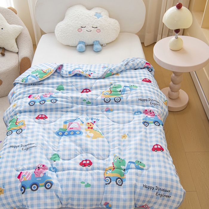 91家纺网 家纺一手货源 找家纺 鱼宝 2026新款儿童夏被凉席三件套 恐龙车队