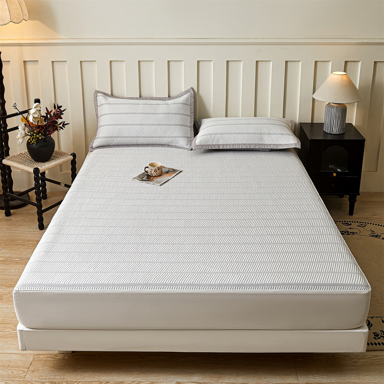 91家纺网 家纺一手货源 找家纺 慕木家纺 2026新款高端三明治硅胶复合PE100%乙纶提花冰豆豆凉席空调席韩版INS系列（提供买家秀） 韩INS-韩结床笠款