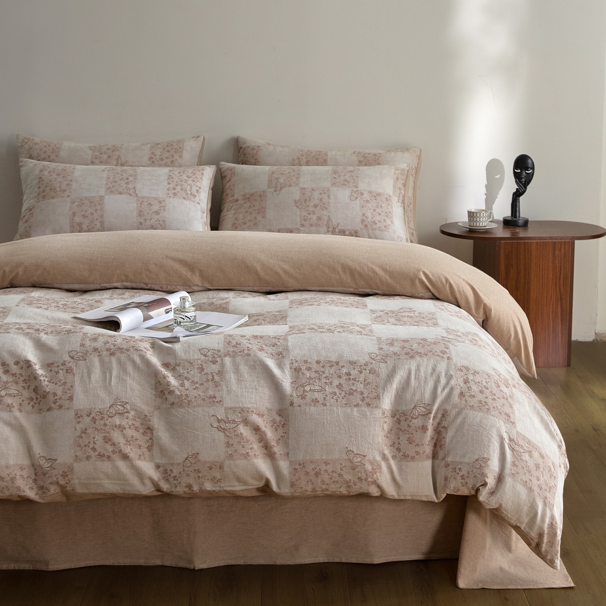 91家纺网 家纺一手货源 找家纺 如一 2026新款A类色织提花全棉双层纱水洗棉四件套 蝶漫咖