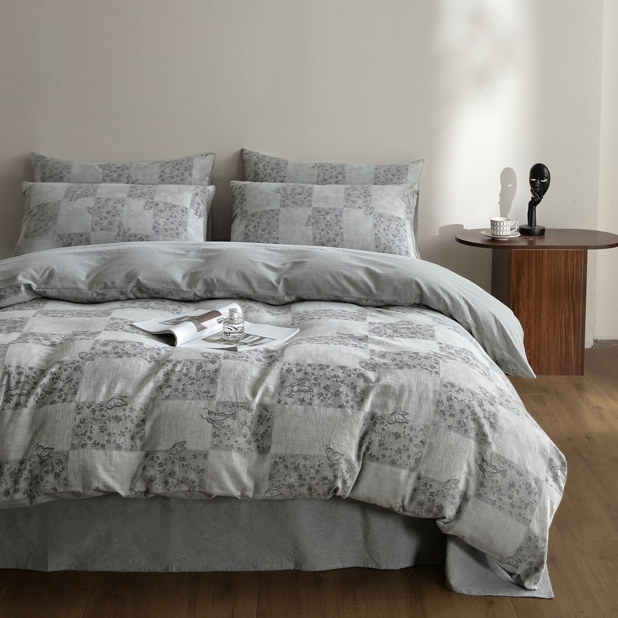 91家纺网 家纺一手货源 找家纺 如一 2026新款A类色织提花全棉双层纱水洗棉四件套 蝶漫灰