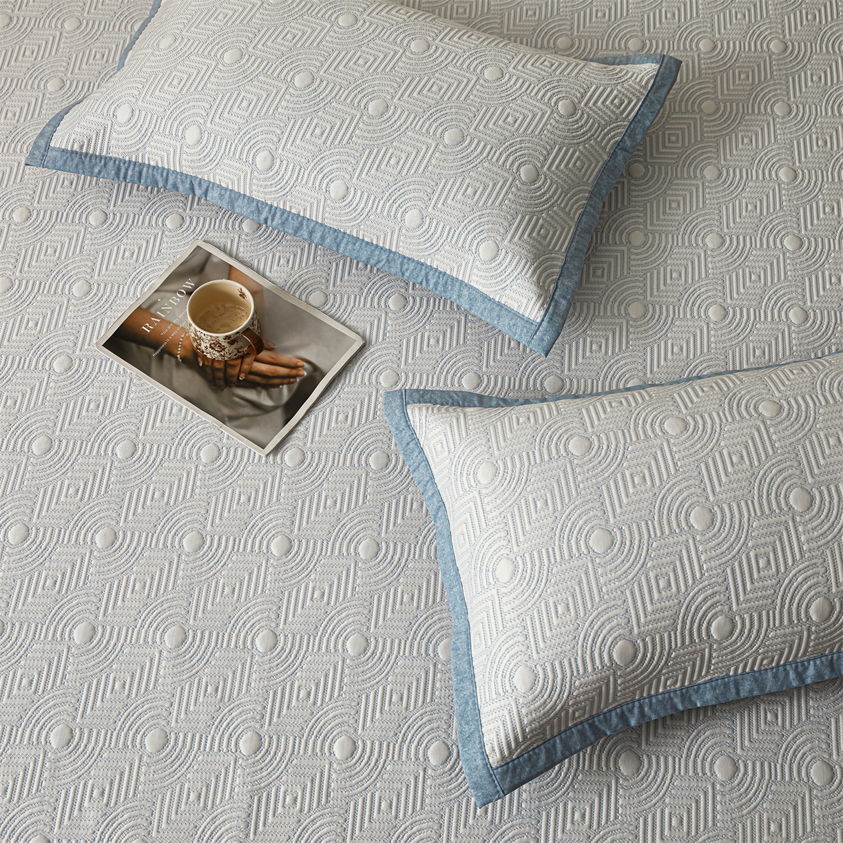 91家纺网 家纺一手货源 找家纺 慕木家纺 2026新款高端三明治硅胶复合PE100%乙纶提花冰豆豆凉席空调席韩版INS系列（提供买家秀） 韩INS-方圆蓝床笠款