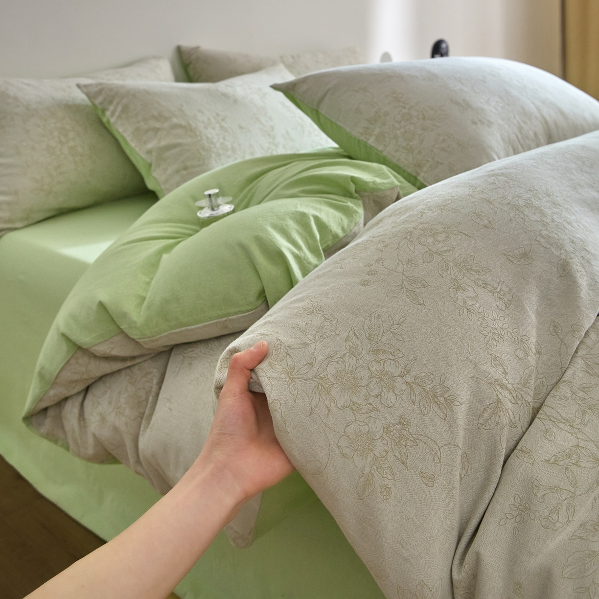 91家纺网 家纺一手货源 找家纺 如一 2026新款A类色织提花全棉双层纱水洗棉四件套 花忆绿