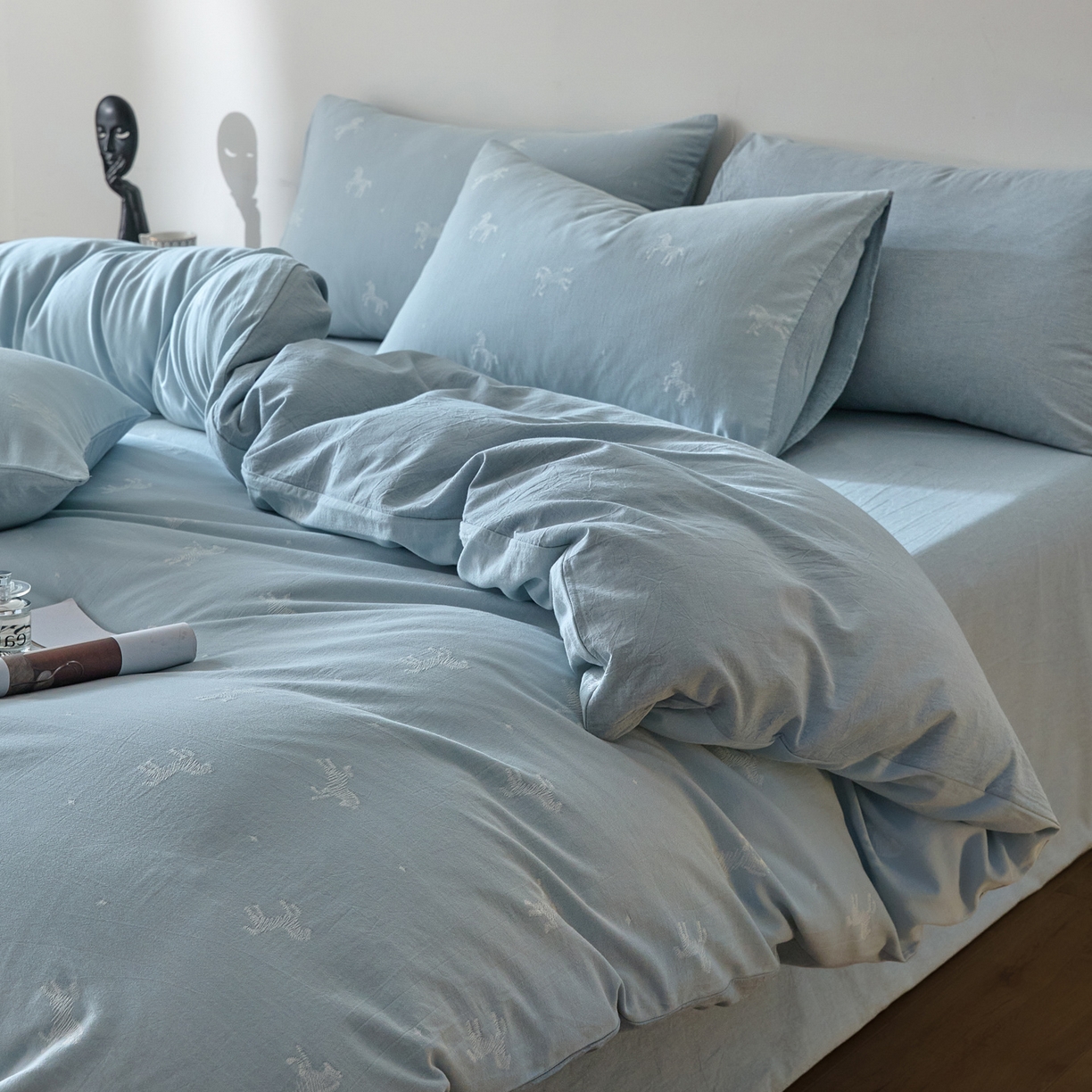 91家纺网 家纺一手货源 找家纺 如一 2026新款A类色织提花全棉双层纱水洗棉四件套 骏影蓝