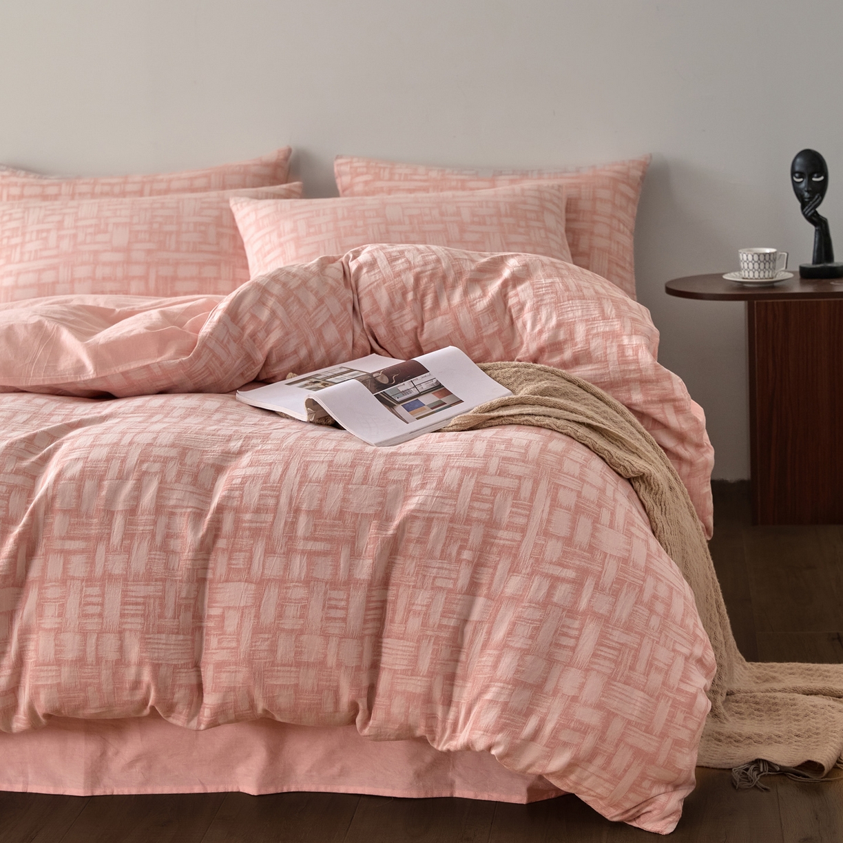 91家纺网 家纺一手货源 找家纺 如一 2026新款A类色织提花全棉双层纱水洗棉四件套 浮光粉