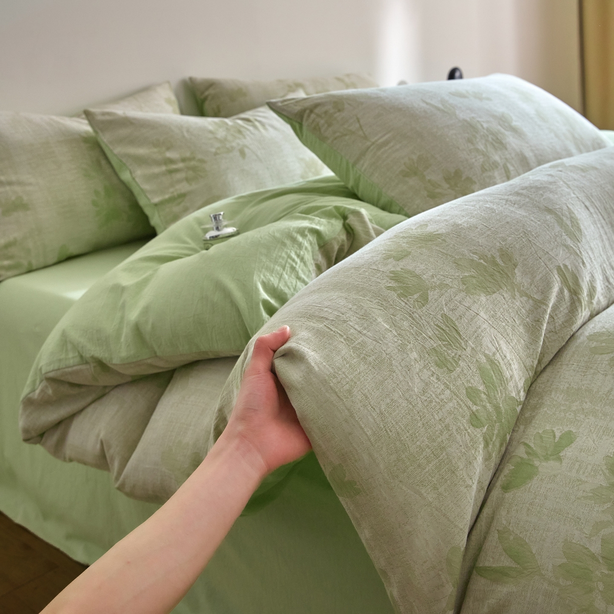 91家纺网 家纺一手货源 找家纺 如一 2026新款A类色织提花全棉双层纱水洗棉四件套 兰序绿