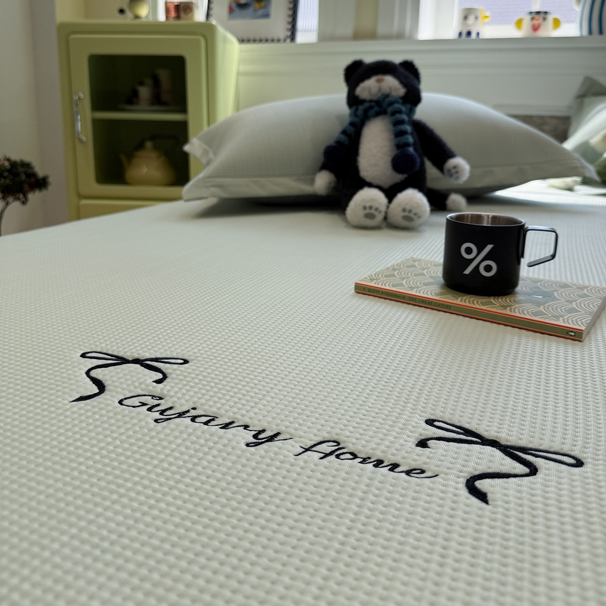 91家纺网 家纺一手货源 找家纺 GUJARY古家丽 2026新款A类刺绣凉豆豆凉席miumiu风绣蝴蝶结 青柠绿