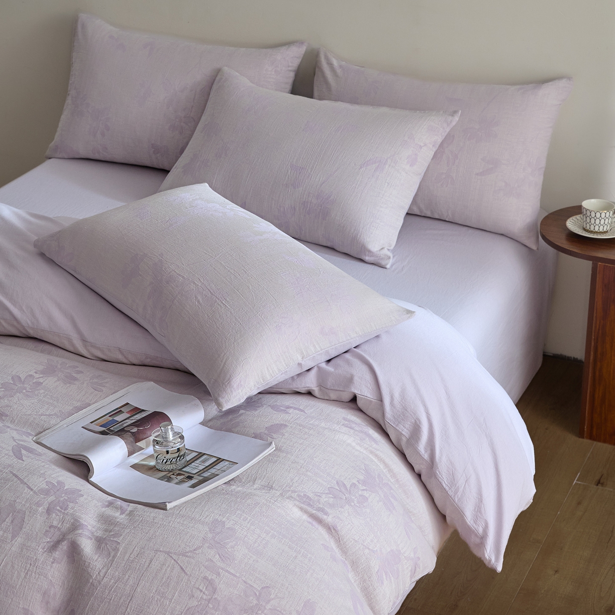 91家纺网 家纺一手货源 找家纺 如一 2026新款A类色织提花全棉双层纱水洗棉四件套 兰序紫