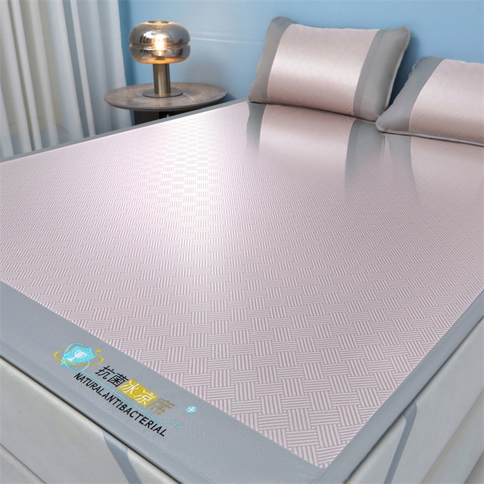 91家纺网 家纺一手货源 找家纺 航途席业 2026新款抗菌三明治冰凉席床席床笠-思绪 思绪 树莓粉床席款