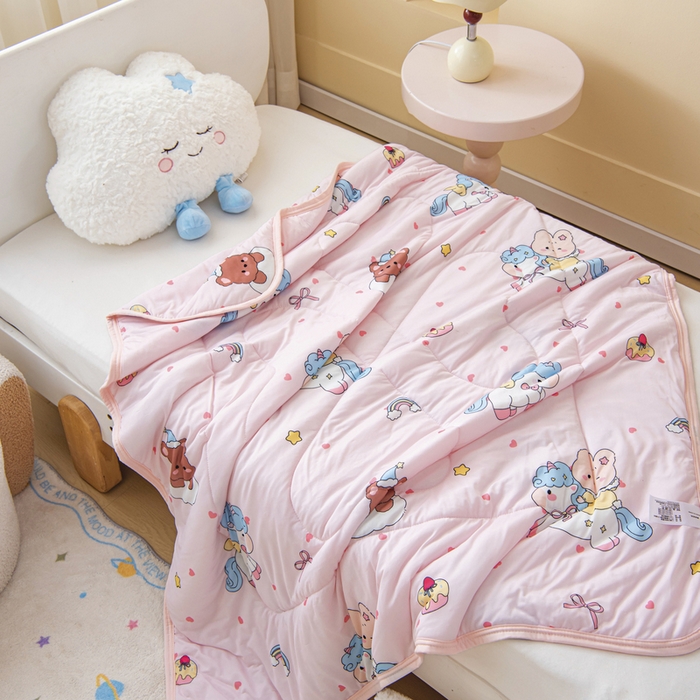 91家纺网 家纺一手货源 找家纺 鱼宝 2026新款儿童夏被凉席三件套 幸运小马