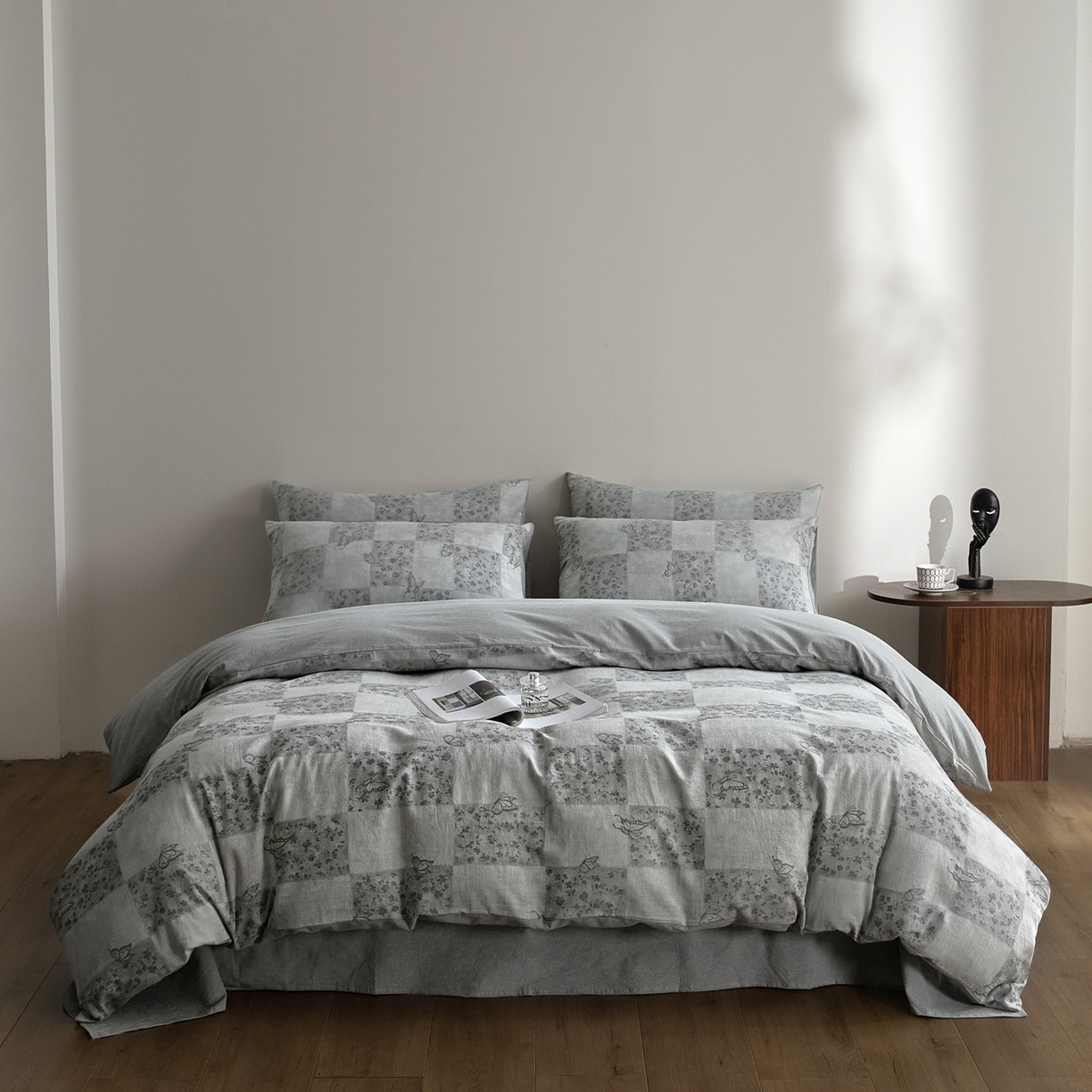 91家纺网 家纺一手货源 找家纺 如一 2026新款A类色织提花全棉双层纱水洗棉四件套 蝶漫灰