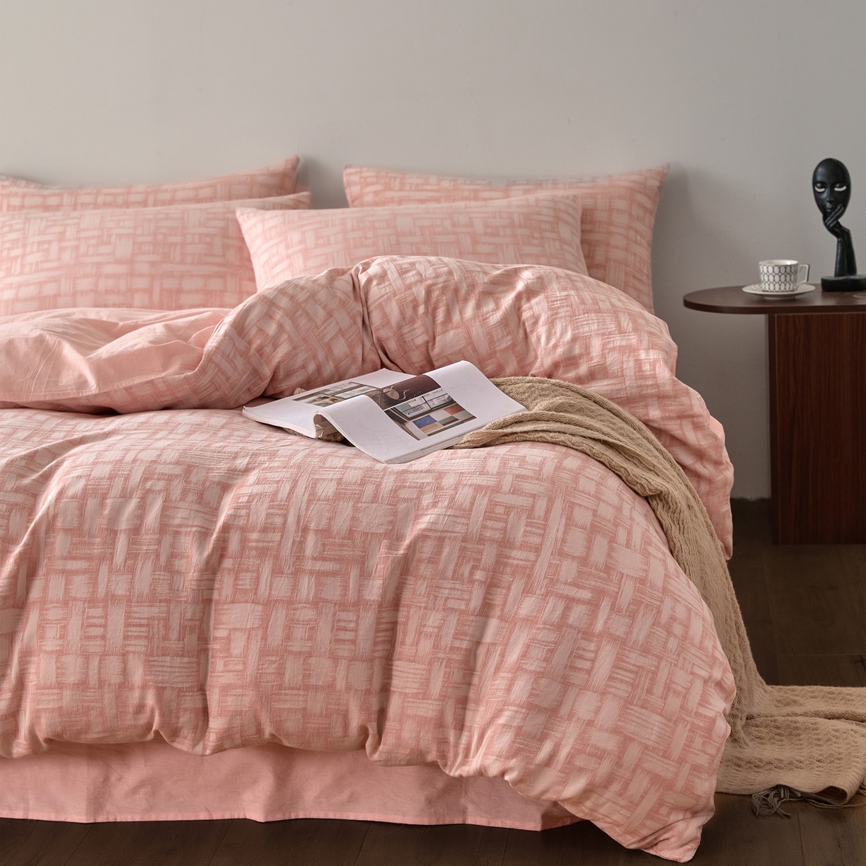 91家纺网 家纺一手货源 找家纺 如一 2026新款A类色织提花全棉双层纱水洗棉四件套 浮光粉